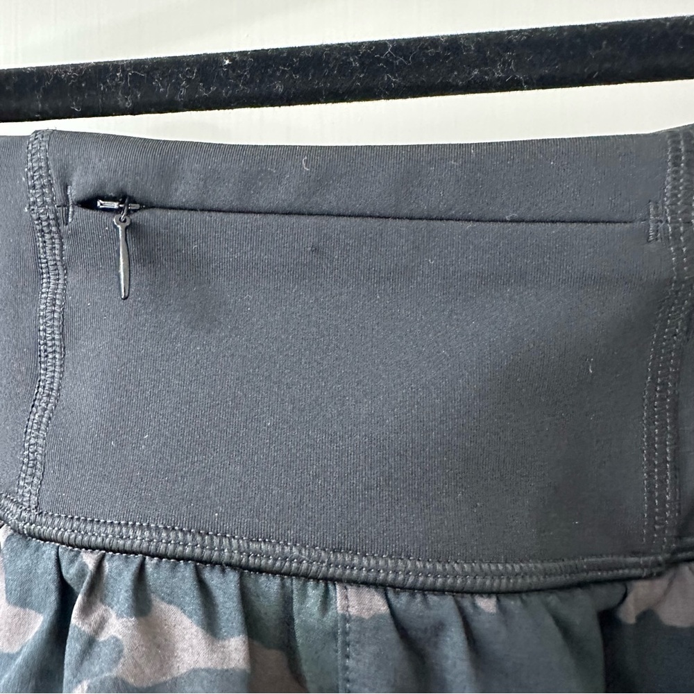 Spanx Get Moving Lined Athletic Shorts, Black Cam… - image 7